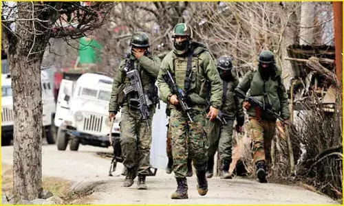 Terrorist killed, army officer injured in Kashmir encounter