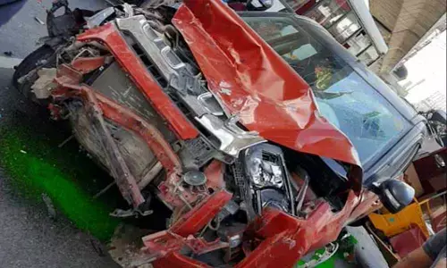 Hyderabad: One killed after car rams into auto, bike in Kukatpally