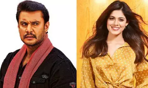 Darshans Roberrt Team Surprise For Asha Bhat Birthday