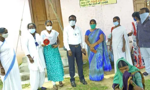 Dr Mamata along with her team at Covid-19 screening camp at 15th ward of BC Colony of Bichkunda mandal headquarters on Friday