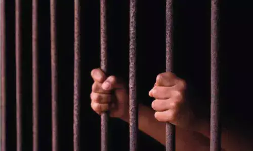 Karnataka High Court asks government to file report on Covid cases in prisons