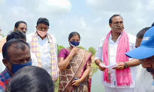 MLA Bollam Mallaiah Yadav inspecting NSP canal in Kodad constituency on Sunday