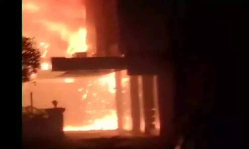 Hyderabad: Fire engulfs kirana shop in LB Nagar