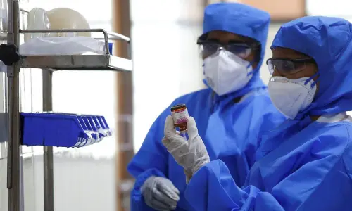 Doctor held for illegal operation of Covid treatment centre