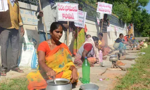 Family members of farmers from Veliminedu village organising Vanta Varpu as a protest in front of the RDO office in Nalgonda on Monday