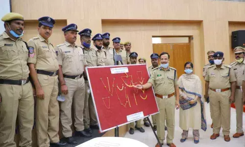 2 interstate burglars land in police net