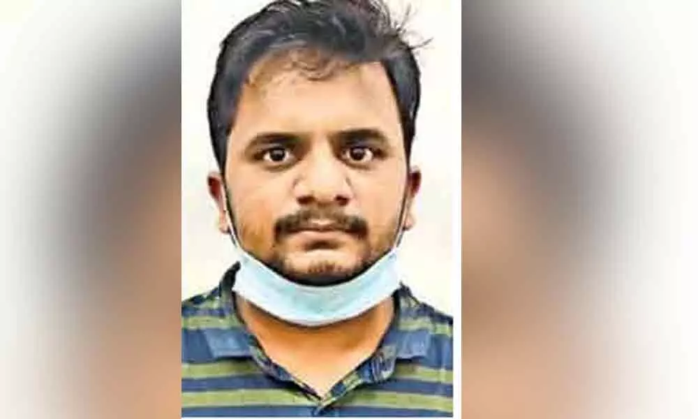 Fake doctor who treated Corona-infected policemen in Hyderabad held