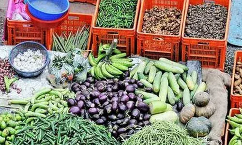 Indias August wholesale inflation up, riding on high food, fuel prices