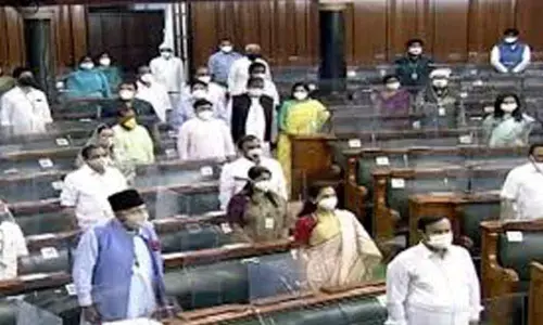 Meenakshi Lekhi, Anantkumar Hegde Among 17 MPs To Test Corona Positive