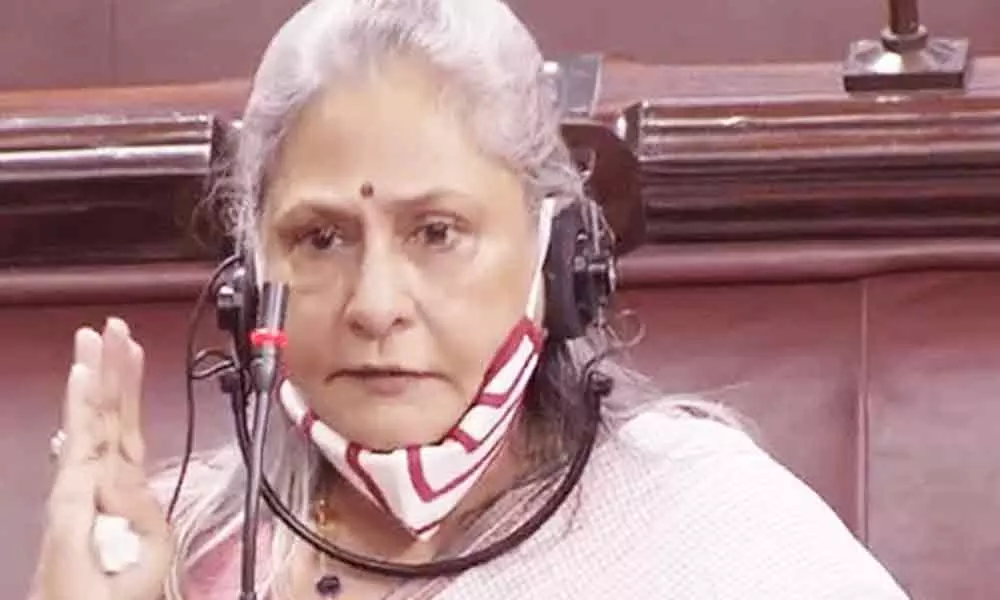 Bollywood Stars Taapsee And Sonam Kapoor Laud Jaya Bachchan For Her Speech On Defaming Bollywood