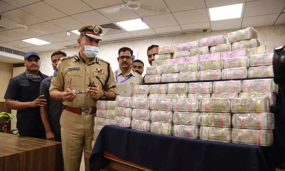 3.75 crore hawala money seized, four arrested