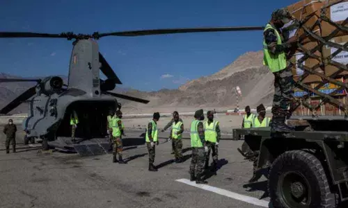 Amid tension at LAC, Army jawans get multilayered clothing for braving chilly winters in Ladakh