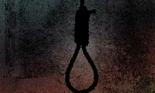 Woman kills daughter, commits suicide in UP district