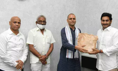 TTD chief  YV Subba Reddy, officials invite CM Jagan for Brahmotsavams