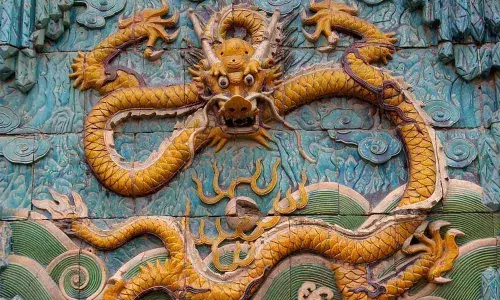 Duplicitous dragon at the door