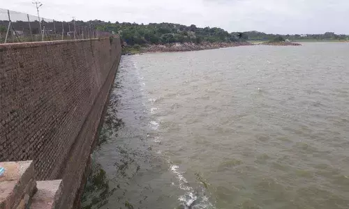 Rains fail to raise water levels of Osman & Himayat sagars