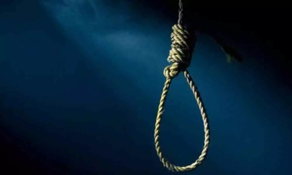 Cop hangs himself at South Delhi house