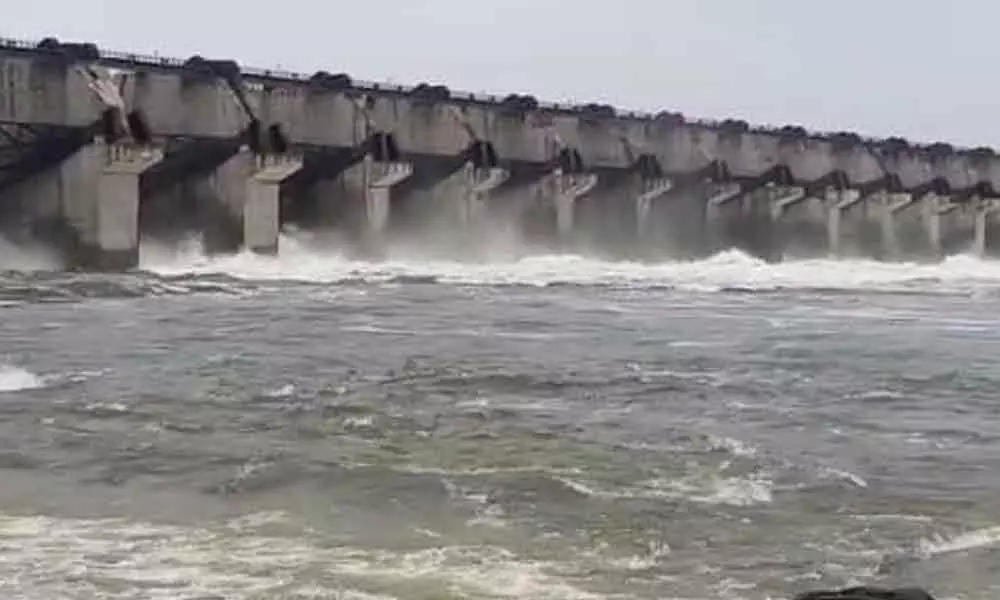 Pulichintala to get 4.5 lakh cusecs of floodwater