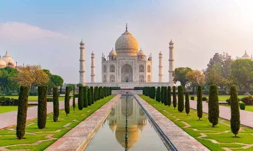 Taj Mahal, Agra Fort to reopen from Monday after 6 months