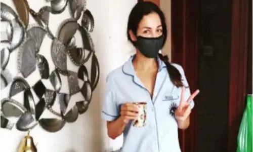 Malaika Arora Over Comes Covid-19 Pain And Drops Her Pic After Stepping Out Of Her Room