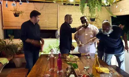 Mysskin celebrates birthday in the company of Shankar, Mani Ratnam