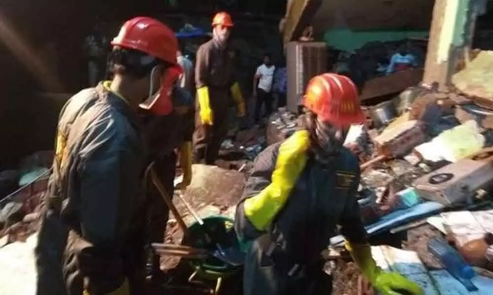 Thane building crash death toll mounts to 20