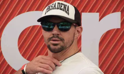 Cricketing legend Kevin Pietersen bats for rhino conservation