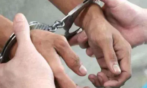 Four held for attack on GHMC official