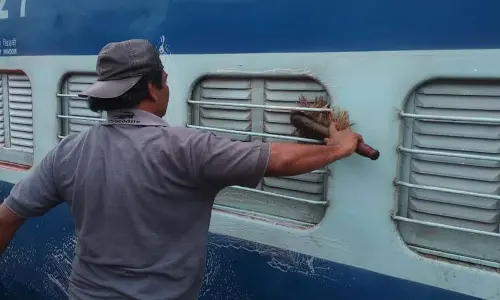 Cleanliness activities intensify at Waltair division as a part of the ‘Swachhata Pakhwada’ programme