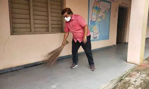 No sanitation workers in government schools