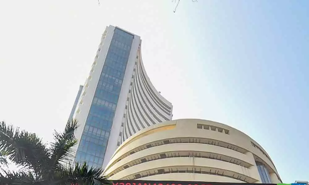Sensex in green, RIL stocks surges nearly 3%