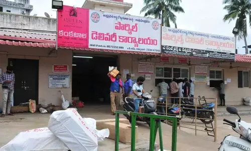 RTC parcel office in Rajamahendravaram