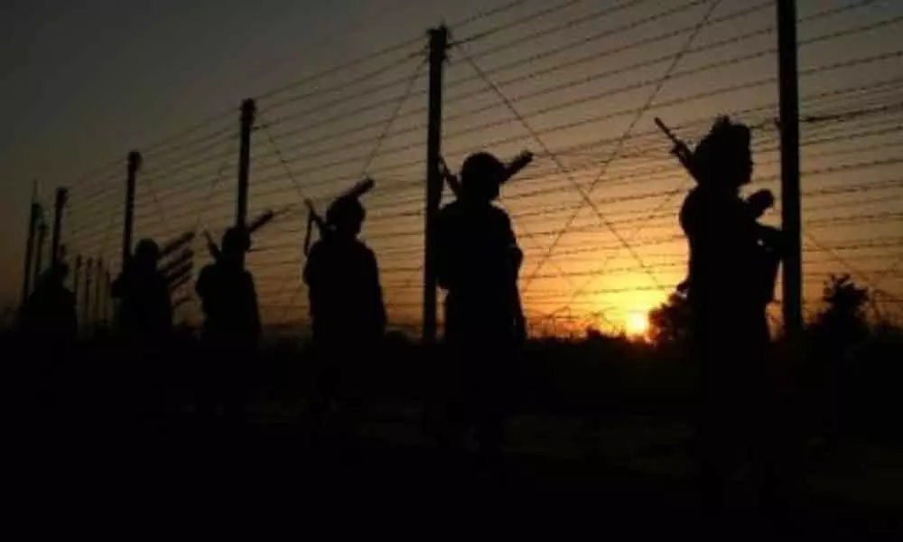 Pakistan takes diplomatic corps to LoC