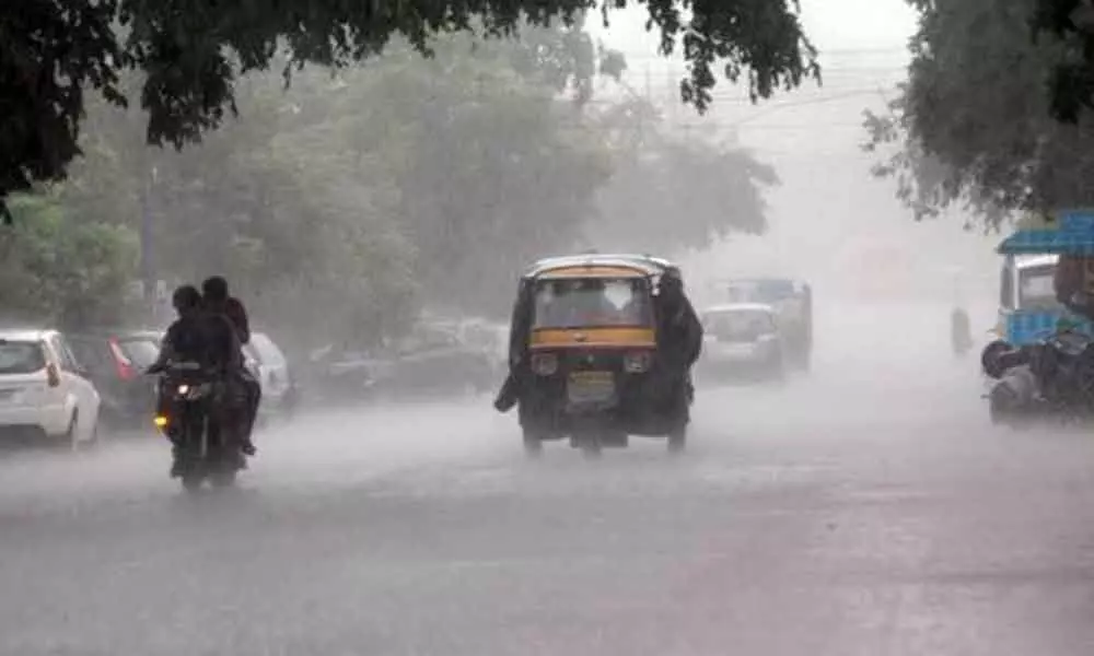 Heavy rain lashes Kakinada