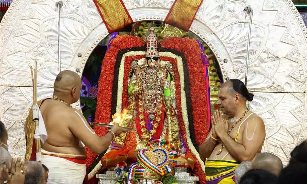 Lord rides Surya Prabha vahanam