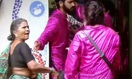 Bigg Boss 4 Telugu Gangavva serious on Monal Gajjar
