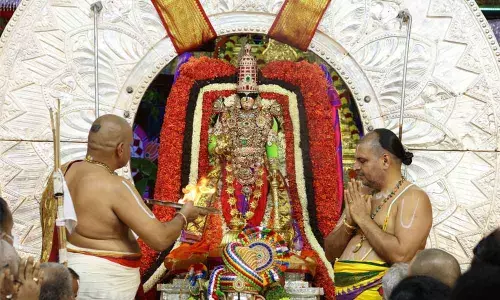 Lord rides Surya Prabha vahanam