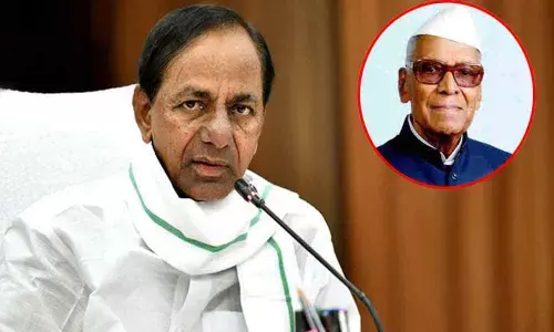 CM KCR pays tributes to Konda Lakshman Bapuji