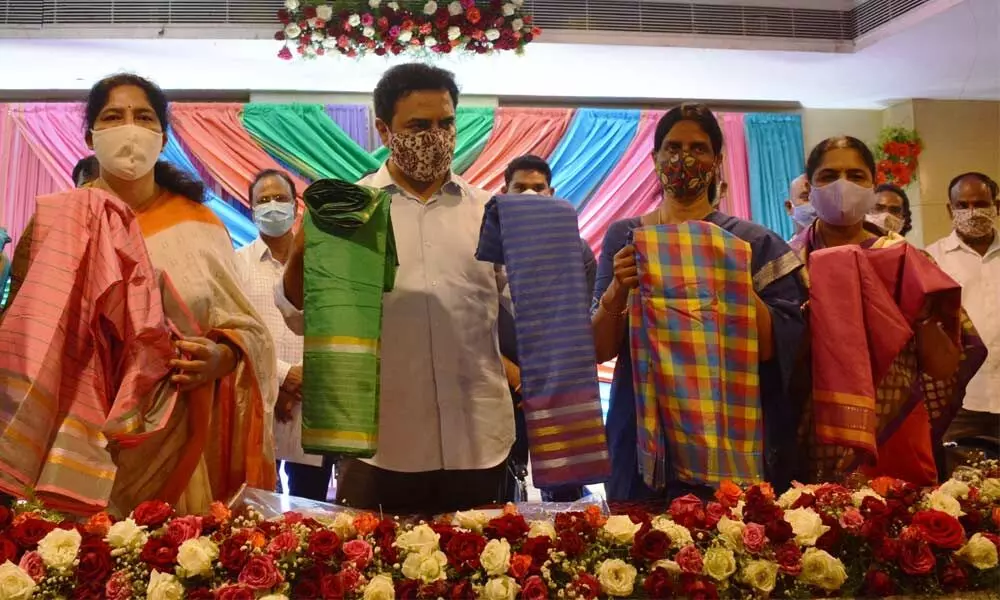 Telangana To Distribute 1 Crore Bathukamma Sarees, Support Weaving Community