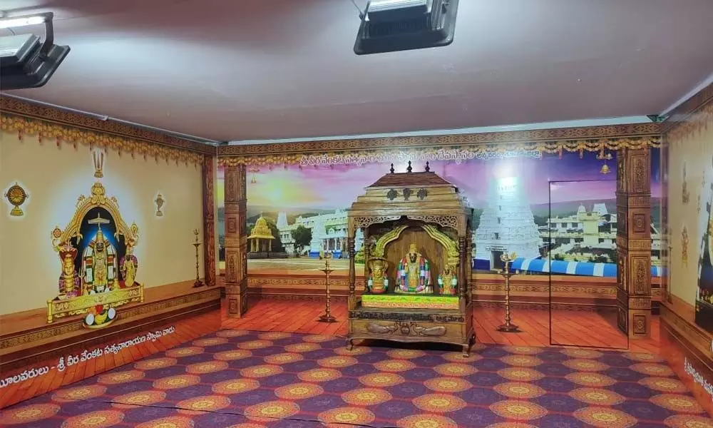 New mandapam arranged at Sri Veera Venkata Satyanarayana Swamy temple in Annavaram for performing online Satyanarayana Swamy vratams