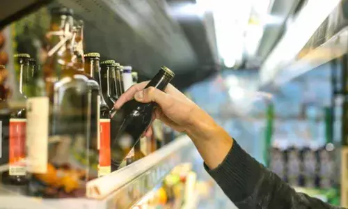 Alcohol consumption rises sharply during Coronavirus pandemic: Study