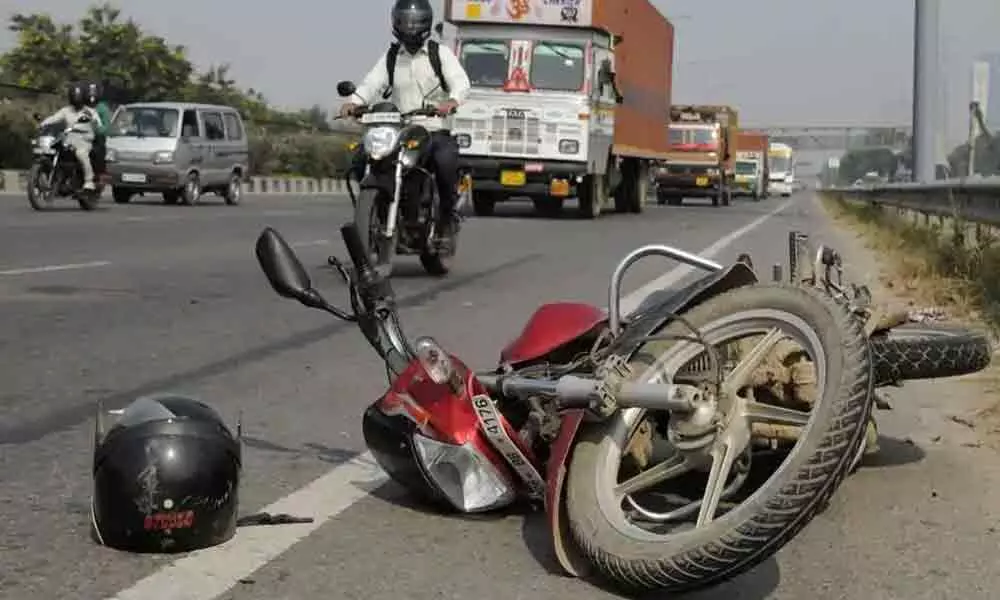 Three killed and one injured in head-on collision between two bikes in Kurnool