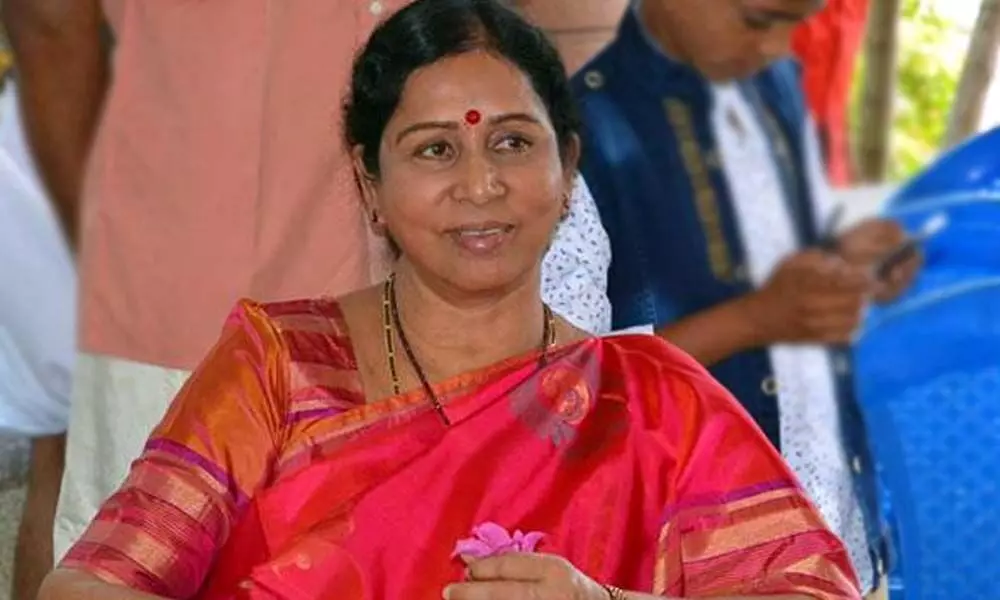 TDP leader Galla Aruna Kumari resigns to party politburo post