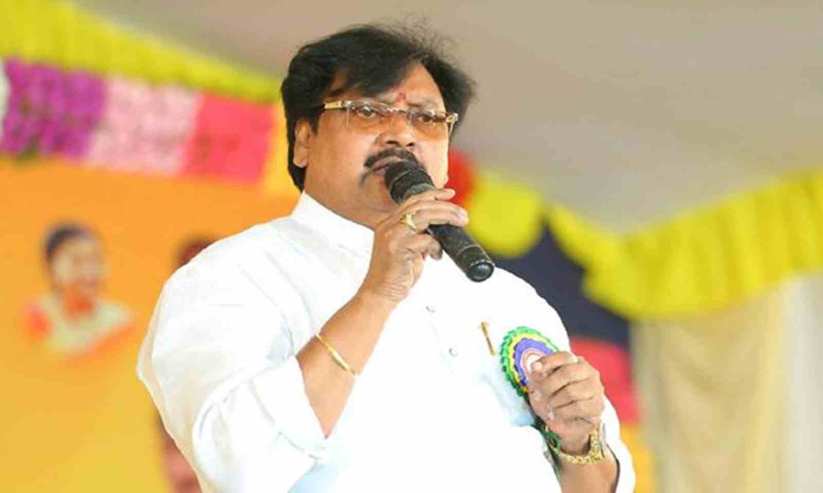TDP leader Varla Ramaiah alleges worsening law and order in Andhra Pradesh