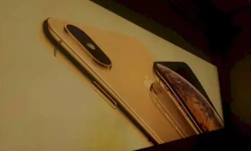 Apples foldable iPhone to come with self-healing screen: Report