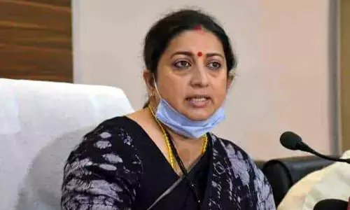 Smriti Irani: Yogi will do justice in Hathras case, Rahul is just playing politics