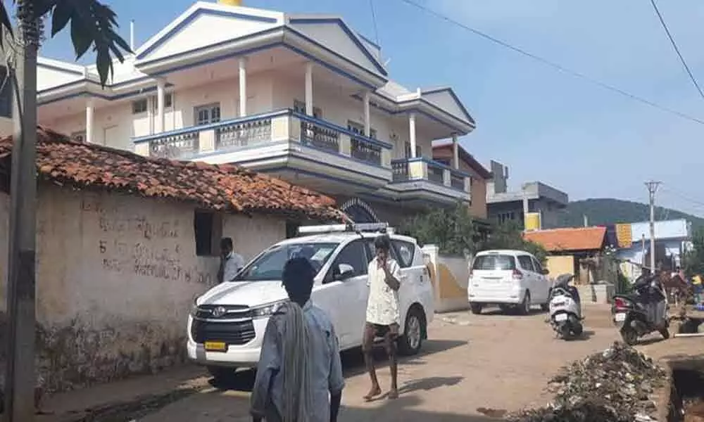 CBI raids Karnataka Congress chief D.K. Shivakumar house
