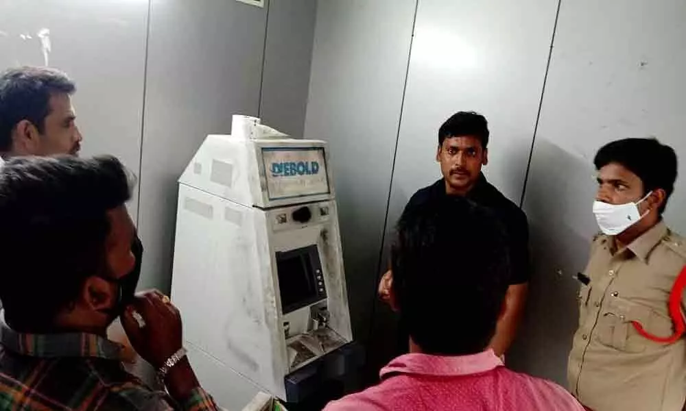 Telangana: Rs 11.5 lakh stolen from ATM in Nalgonda