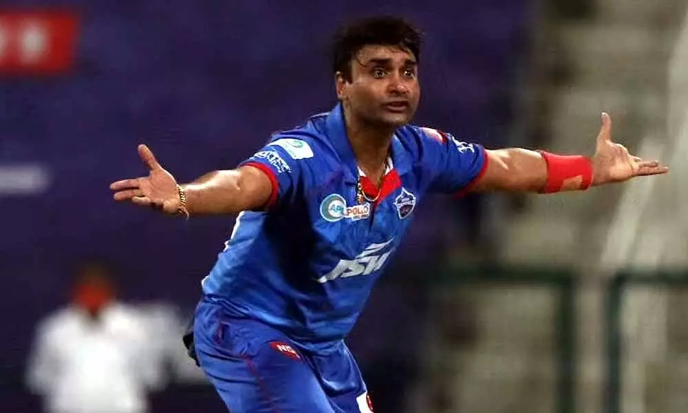 IPL 2020: Ahead of RCB vs DC, Delhi's spinner Amit Mishra is ruled out due to finger injury