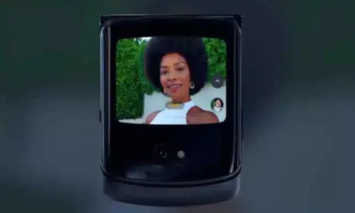 Motorola Razr 5G foldable phone launches today; Know specifications